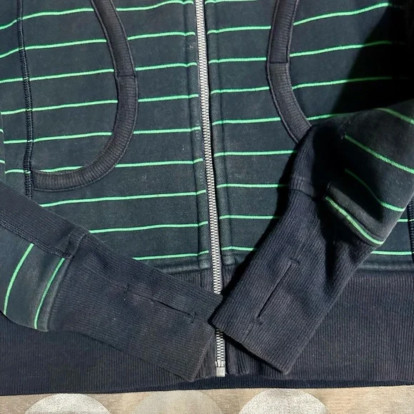 Lululemon hoodie - Picture 4 of 8